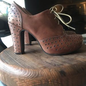 Miz Mooz heeled shoe